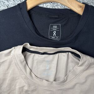 Run On Clouds Focus Tee Bundle Of Two Men’s XL Activewear Short Sleeve Gym Run